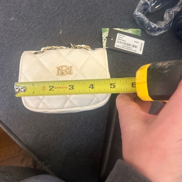 BADGLEY MISCHKA mini purse / key chain - Picture 9 of 9